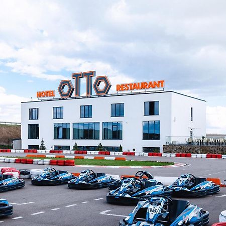 Otto Hotel-Restaurant Рівне Екстер'єр фото