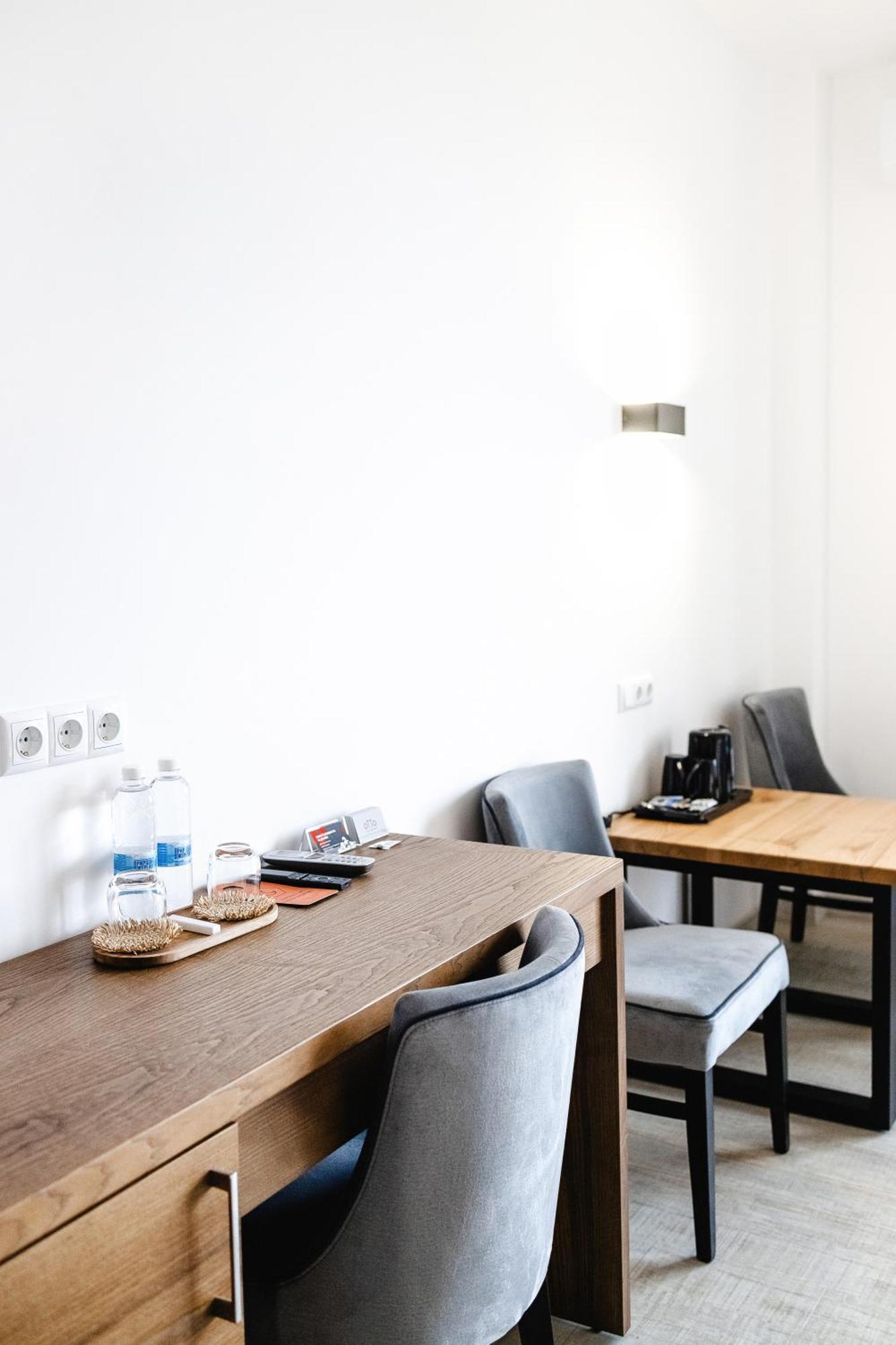 Otto Hotel-Restaurant Рівне Екстер'єр фото