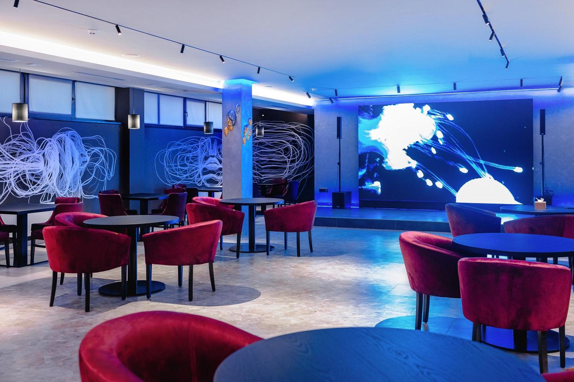 Otto Hotel-Restaurant Рівне Екстер'єр фото