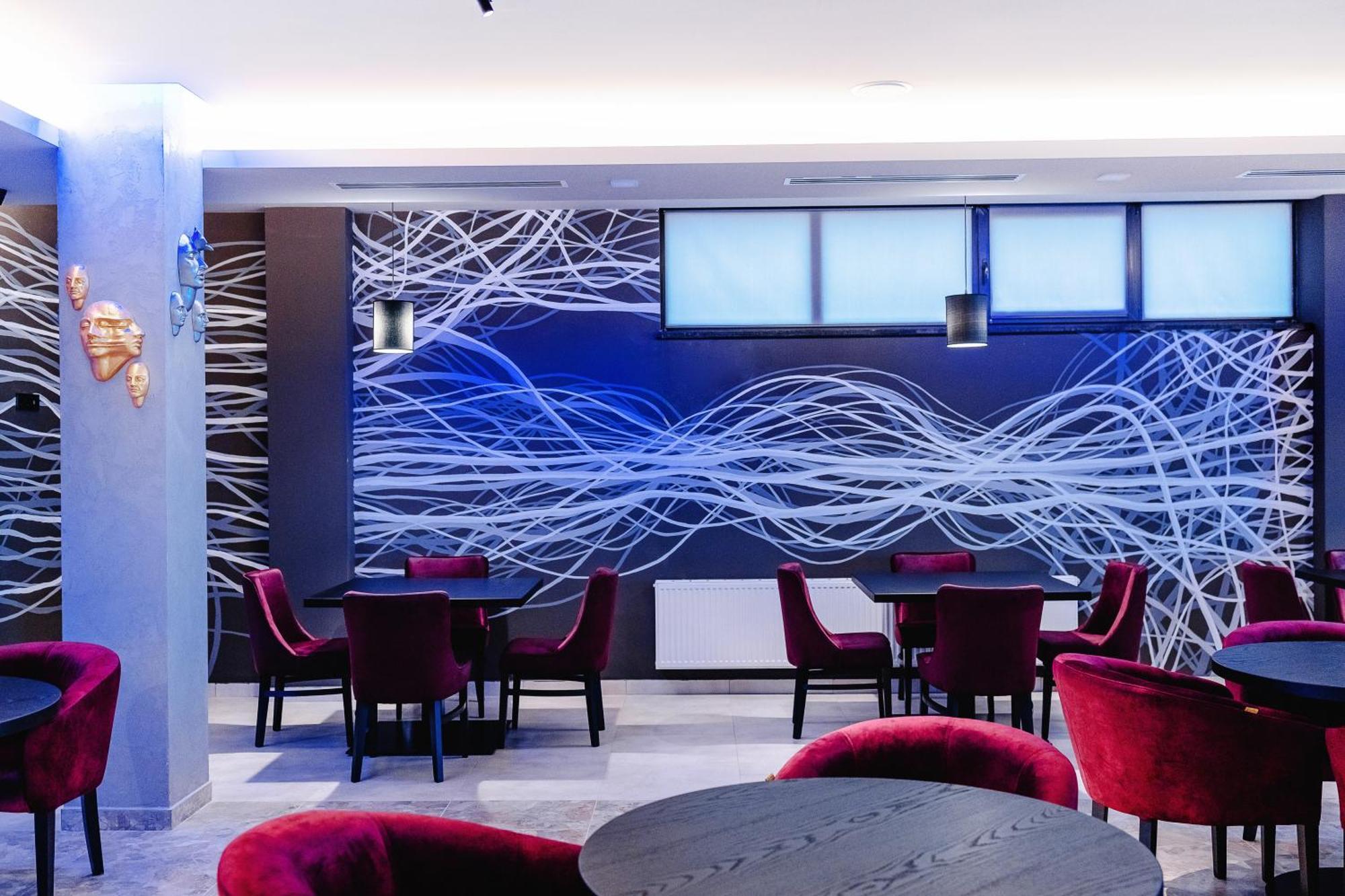 Otto Hotel-Restaurant Рівне Екстер'єр фото