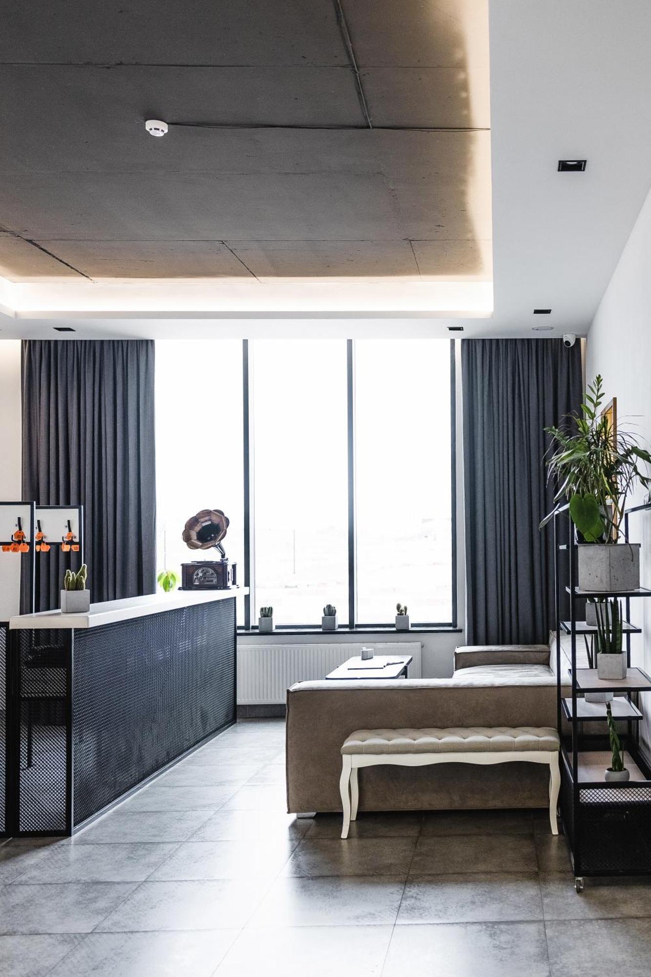 Otto Hotel-Restaurant Рівне Екстер'єр фото